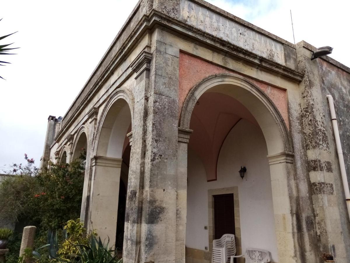 Masseria La Colombaia Poggiardo Exterior photo