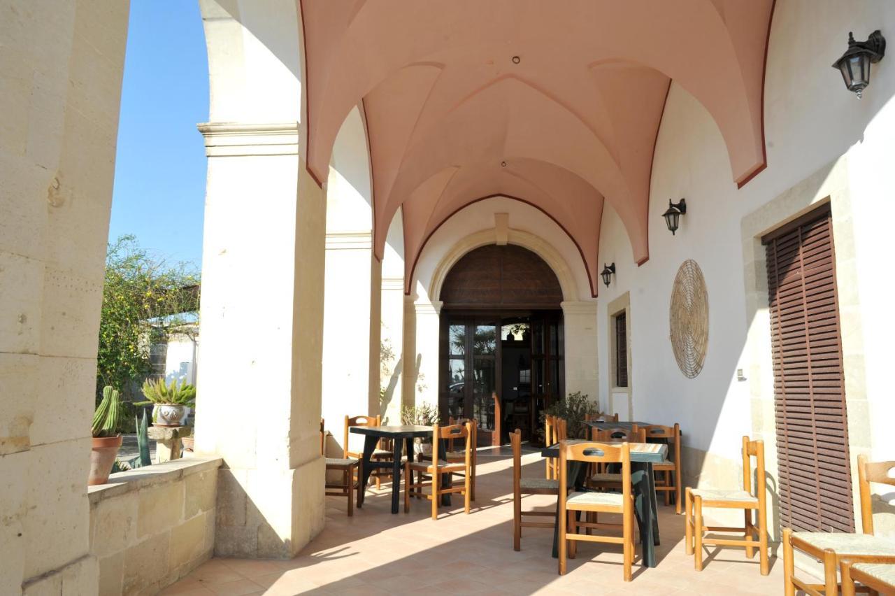 Masseria La Colombaia Poggiardo Exterior photo